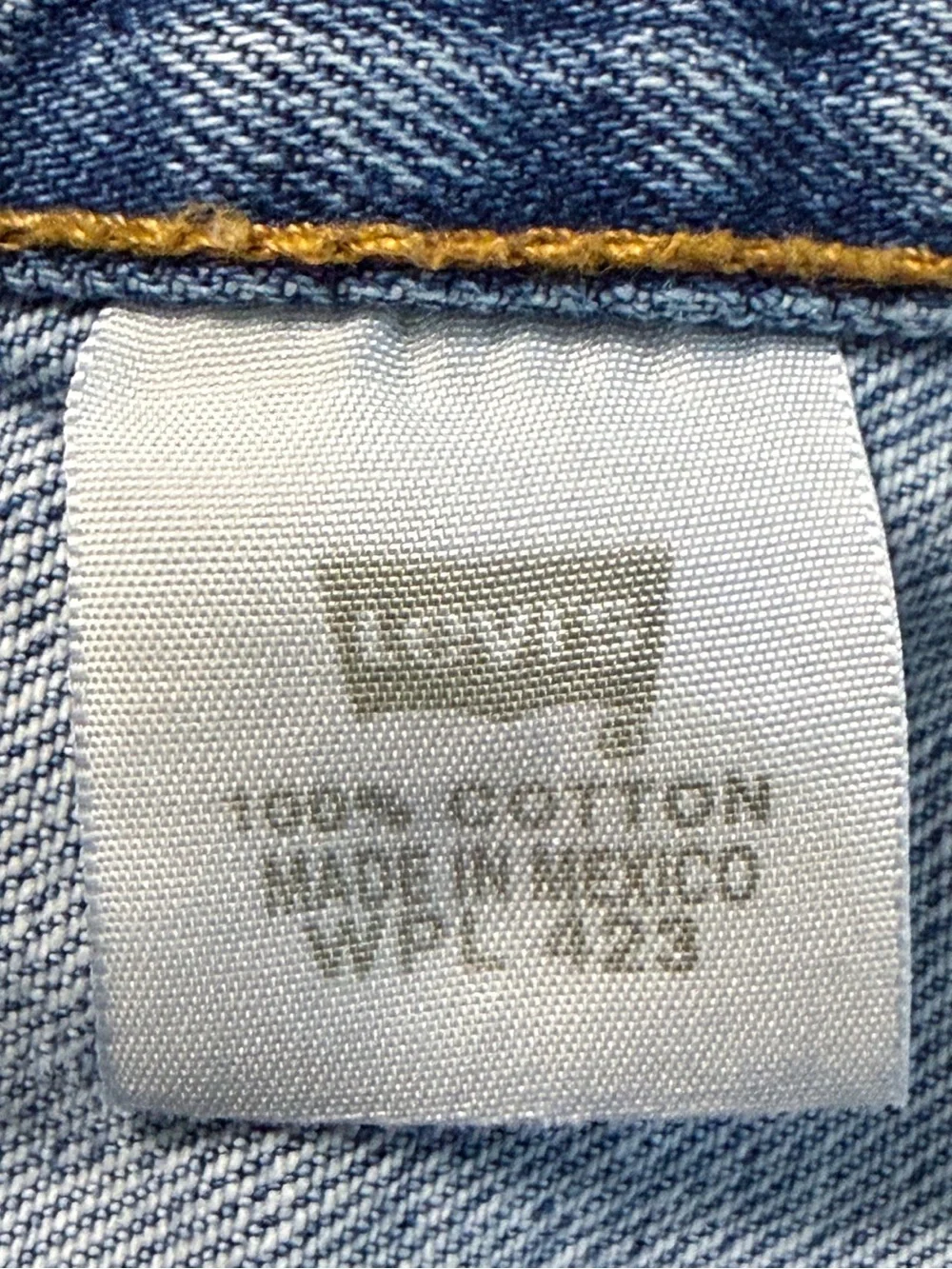 Levi’s 501 Men’s Jeans W40 L32 Button Fly Straight Leg Faded Blue